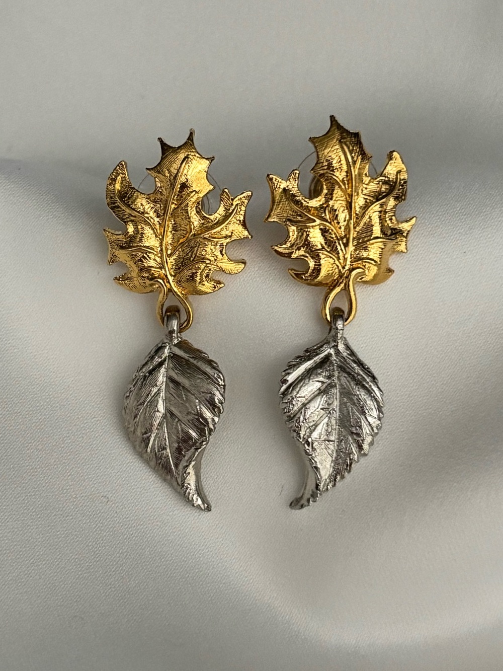 Vintage Avon Two-Tone Leaf Drop Earrings Gold & Silver Tone